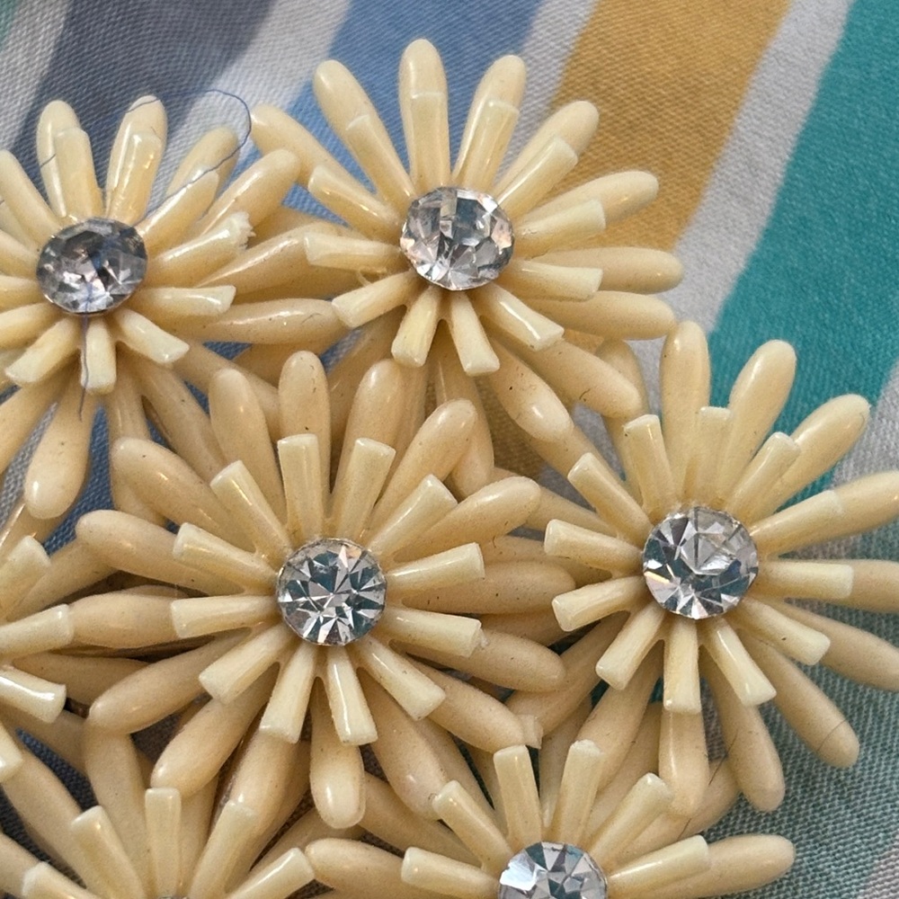 Celluloid?Cream Floral Brooch View 3